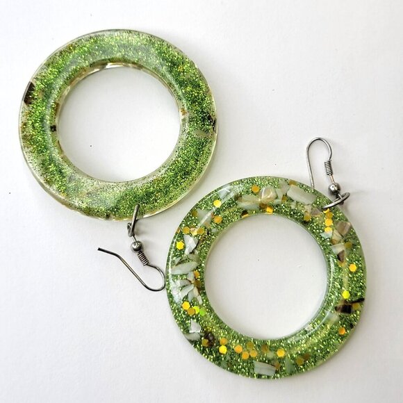 Round Green Glitter Earrings Light Earrings - Picture 3 of 4